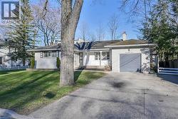 112 ACADEMY Street  Ancaster, ON L9G 2Y1