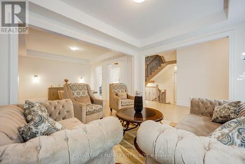 20 Seraville Street, Vaughan, ON - Indoor Photo Showing Living Room
