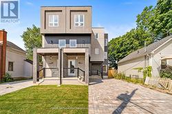 150 CELINA STREET Oshawa, ON L1H 4N5