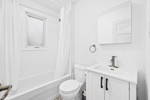 Salle de bains - 5463 Av. Van Horne, Montréal (Côte-Des-Neiges/Notre-Dame-De-Grâce), QC - Indoor Photo Showing Bathroom