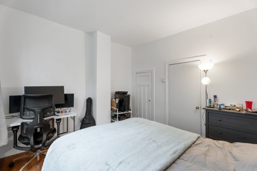 Master Bedroom - 5412 Av. Montclair, Montréal (Côte-Des-Neiges/Notre-Dame-De-Grâce), QC - Indoor Photo Showing Bedroom