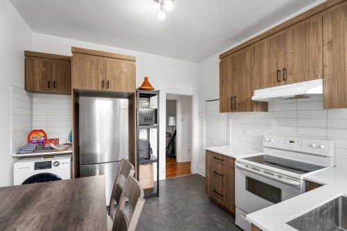 Kitchen - 5412 Av. Montclair, Montréal (Côte-Des-Neiges/Notre-Dame-De-Grâce), QC - Indoor Photo Showing Kitchen