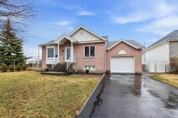 305 Rue de la Providence Sainte-Catherine, QC J5C 2A6