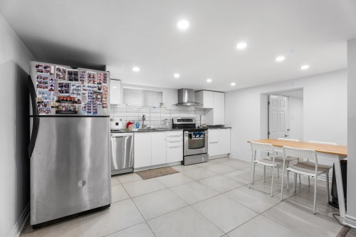 Vue d'ensemble - A-5410 Av. Montclair, Montréal (Côte-Des-Neiges/Notre-Dame-De-Grâce), QC - Indoor Photo Showing Kitchen