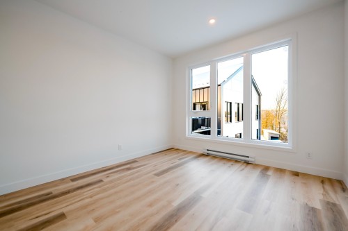Bedroom - 74 Rue De L'Hibiscus, Granby, QC - Indoor Photo Showing Other Room