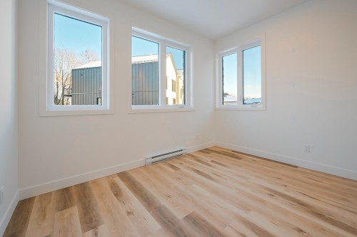 Chambre à coucher - 58 Rue De L'Hibiscus, Granby, QC - Indoor Photo Showing Other Room