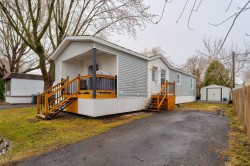 3 Rue du Costa-Rica  Saint-Jean-Sur-Richelieu, QC J2Y 1A5