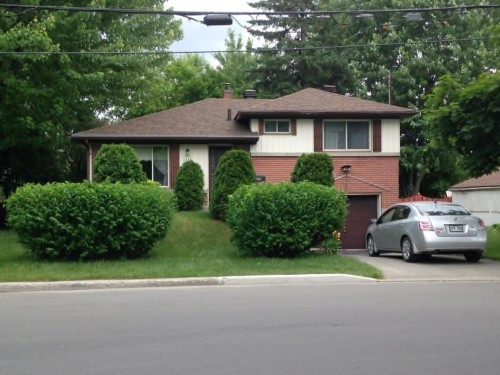 2650 Rue de Rosemère  Laval (Duvernay), QC H7E 2K1