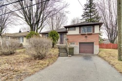 2650 Rue de Rosemère Laval (Duvernay), QC H7E 2K1