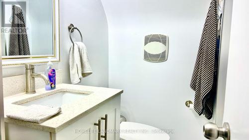 84 Binkley Crescent, Hamilton, ON - Indoor Photo Showing Bathroom