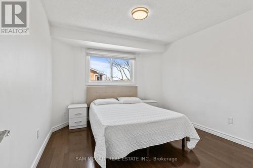 6282 Camgreen Circle, Mississauga, ON - Indoor Photo Showing Bedroom