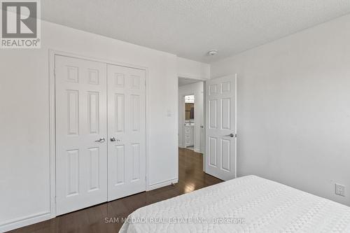 6282 Camgreen Circle, Mississauga, ON - Indoor Photo Showing Bedroom