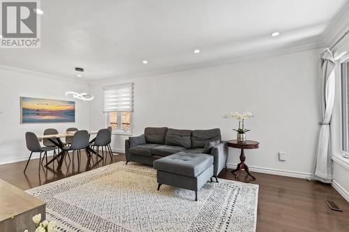 6282 Camgreen Circle, Mississauga, ON - Indoor Photo Showing Living Room