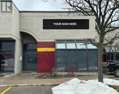 6 - 3075 RIDGEWAY DRIVE  Mississauga, ON L5L 5M6