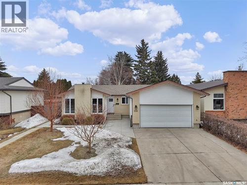 226 Candle Crescent, Saskatoon, SK - Outdoor