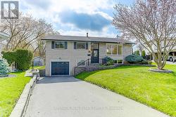 853 CAPRI COURT E Oshawa, ON L1H 1S2