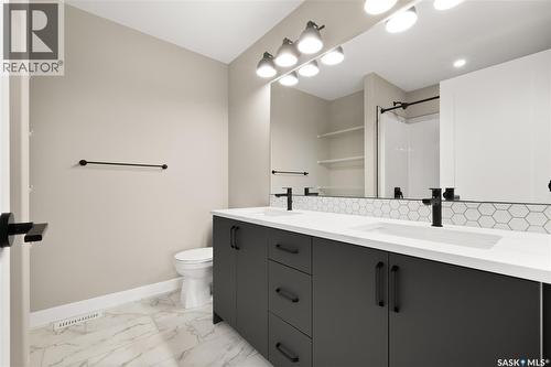 315 Veterans Drive, Warman, SK - Indoor Photo Showing Bathroom