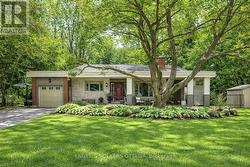 3 HAZELWOOD WAY Ottawa, ON K2C 3H1