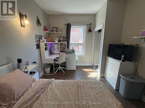 300 Locke Street S, Hamilton, ON - Indoor