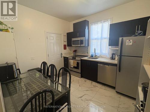 300 Locke Street S, Hamilton, ON - Indoor Photo Showing Kitchen