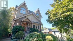 69 MAYFIELD AVENUE Toronto, ON M6S 1K4