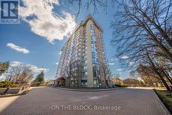 203 - 880 DUNDAS STREET W  Mississauga, ON L5C 4H3