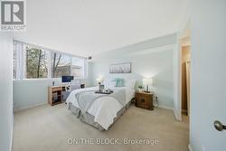 203 - 880 DUNDAS STREET W  Mississauga, ON L5C 4H3