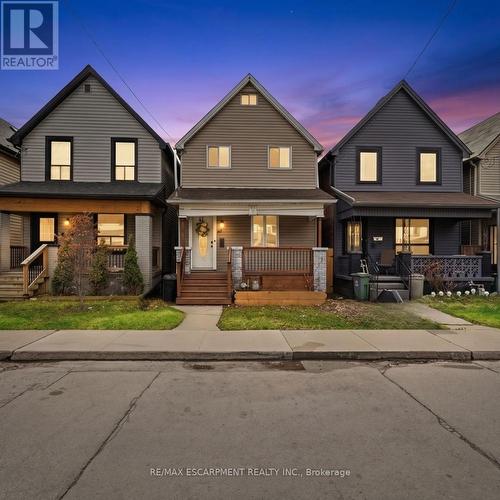 82 CLINTON STREET  Hamilton, ON L8L 3K2