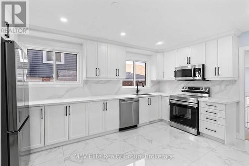 93 ASHFORD COURT  Brampton, ON L6V 3E2