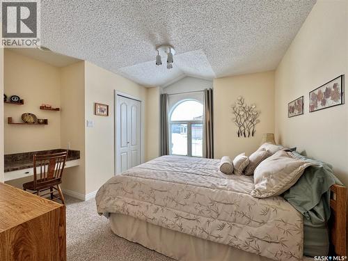 140 Morrison Drive, Yorkton, SK - Indoor Photo Showing Bedroom