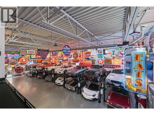 935 Sherwood Avenue, Coquitlam, BC 