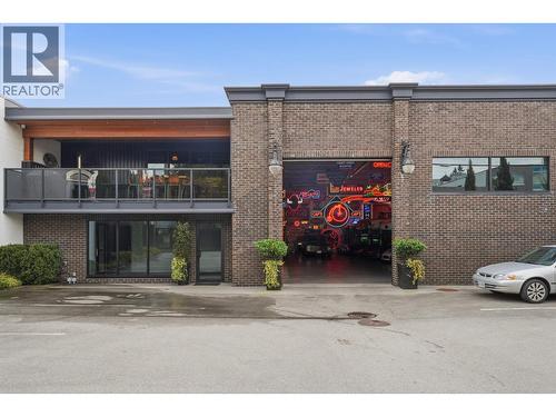 935 Sherwood Avenue, Coquitlam, BC 