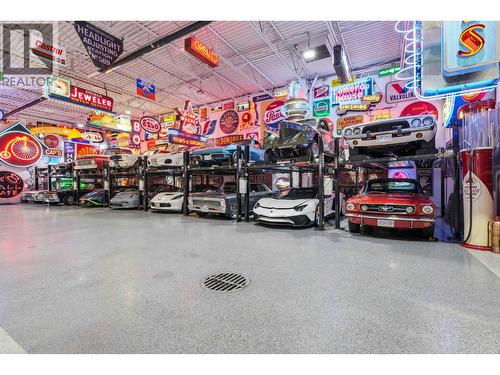 935 Sherwood Avenue, Coquitlam, BC 