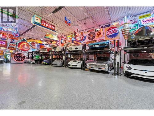 935 Sherwood Avenue, Coquitlam, BC 