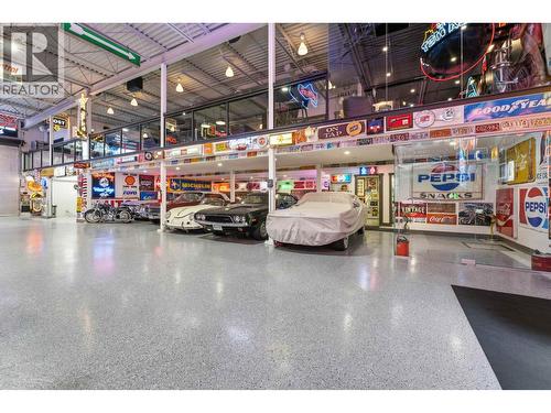 935 Sherwood Avenue, Coquitlam, BC 