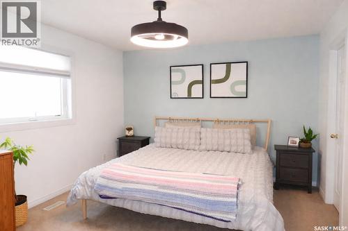 671 Fairbrother Place, Saskatoon, SK - Indoor Photo Showing Bedroom
