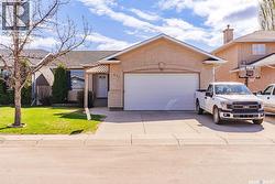671 Fairbrother PLACE  Saskatoon, SK S7S 1J2