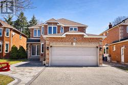 887 COLLEGE MANOR DRIVE  Newmarket, ON L3Y 8G9