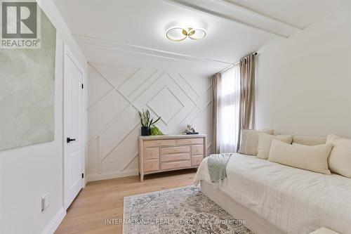 7337 Sandhurst Drive, Mississauga, ON - Indoor Photo Showing Bedroom