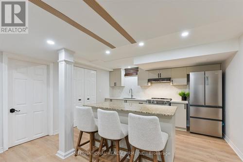 7337 Sandhurst Drive, Mississauga, ON - Indoor