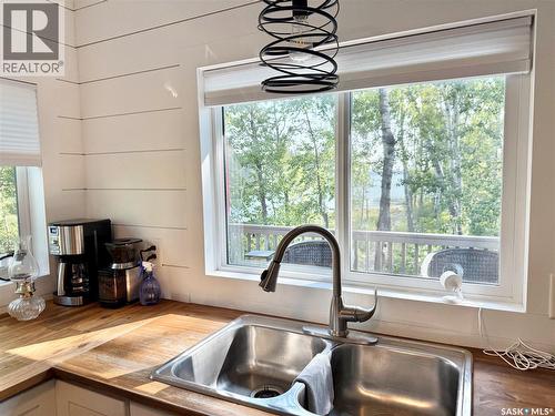 100 Misty Bay Drive, Big Shell, SK - Indoor Photo Showing Kitchen With Double Sink