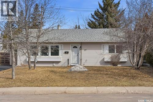 27 Lindsay Drive, Saskatoon, SK - Outdoor