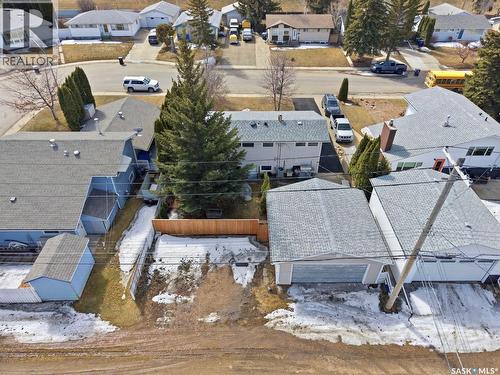 27 Lindsay Drive, Saskatoon, SK - Outdoor
