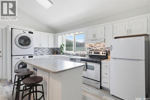 27 Lindsay Drive, Saskatoon, SK - Indoor