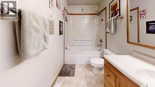 141 Stewart Crescent, Kindersley, SK 