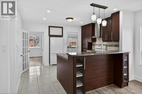 299 Britannia Avenue, Hamilton, ON - Indoor Photo Showing Kitchen