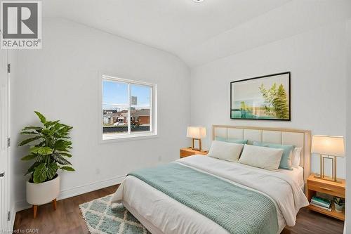 299 Britannia Avenue, Hamilton, ON - Indoor Photo Showing Bedroom