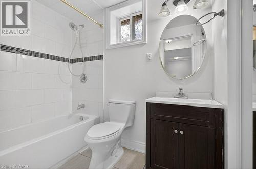 299 Britannia Avenue, Hamilton, ON - Indoor Photo Showing Bathroom