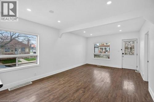 299 Britannia Avenue, Hamilton, ON - Indoor