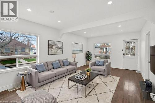 299 Britannia Avenue, Hamilton, ON - Indoor Photo Showing Living Room